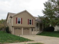 105 SE Gemstone Cir, Lees Summit, MO 64063 