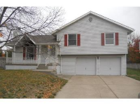 10517 N Cherry Dr, Kansas City, MO 64155 