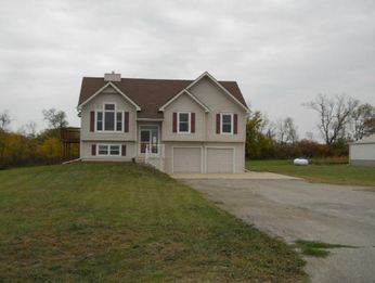 7621 SE Troxler Ln, Lawson, MO 64062 