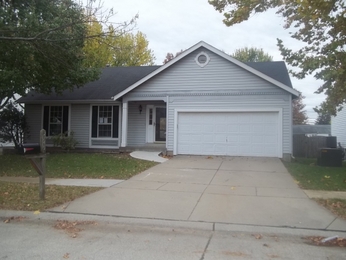 2745 Chapel View Dr, Florissant, MO 63031 