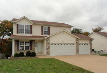 5725 Pebble Acres Dr, High Ridge, MO 63049 