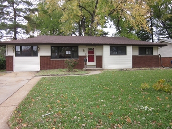 9 Ridgelawn Court, Florissant, MO 63031 