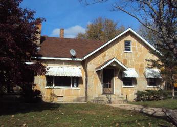 408 W 4th St, Mountain View, MO 65548 