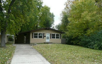 926 Hawthorn Ave, Saint Charles, MO 63301 