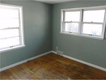 8713 Del Vista Dr, Saint Louis, MO 63126 