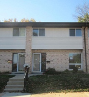 10146 Sakura Dr, Saint Louis, MO 63128 