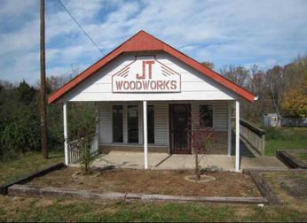 4627 Hwy 50, Leslie, MO 63056 