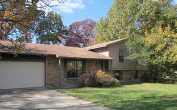 333 Beaver Lake Dr, Saint Charles, MO 63303 