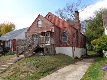 708 Hobbs Ter, Jefferson City, MO 65101 