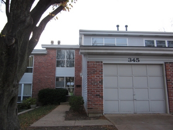 345 Fox Village Ct, Ballwin, MO 63021 