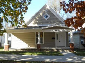 1206 S Noyes Blvd, St Joseph, MO 64507 