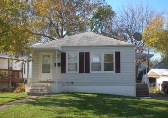 10630 Saint Lawrence Ln, Saint Ann, MO 63074 