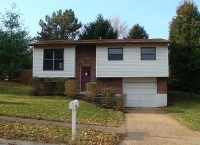 772 Creekwood Manor Ct, Saint Louis, MO 63125 