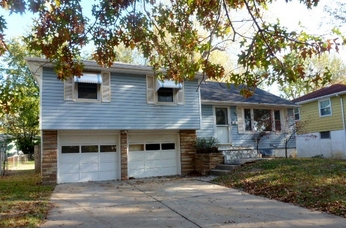 7231 Myrtle Ave, Kansas City, MO 64132 