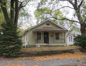 2114 S Scott Avenue, Independence, MO 64052 