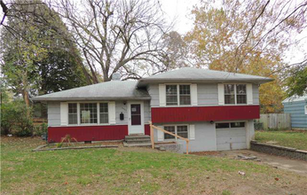 6903 E 98th Ter, Kansas City, MO 64134 