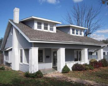 403 E 2nd St, Mountain Grove, MO 65711 