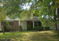 18 Newberry Dr, Saint Peters, MO 63376 