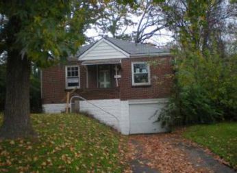 5213 College Ave, Saint Louis, MO 63136 