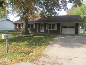1031 S Birum Ave, Bolivar, MO 65613 