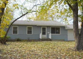 13706 11th St, Grandview, MO 64030 