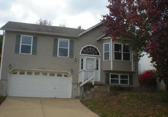 1110 Fenton Park Dr, Fenton, MO 63026 