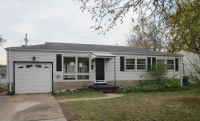 618 Marshfield Dr, Saint Louis, MO 63137 