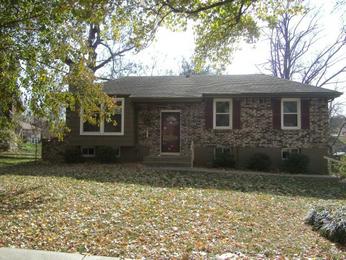 3587 NE Chapel Dr, Lees Summit, MO 64064 