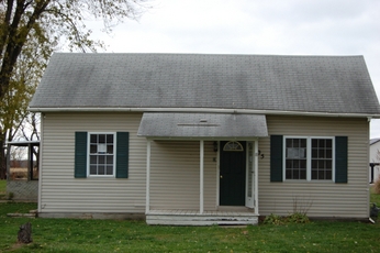 305 3rd St, Cairo, MO 65239 