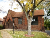 315 Atlas Dr, Saint Louis, MO 63125 