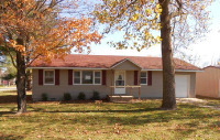 306 S A St, Seymour, MO 65746 
