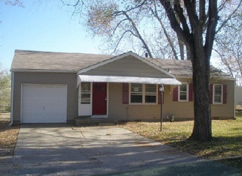 11809 Lawndale Ave, Kansas City, MO 64137 