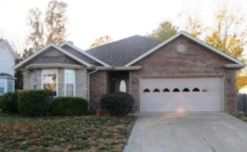 125 N Cedarwood Ave, Republic, MO 65738 