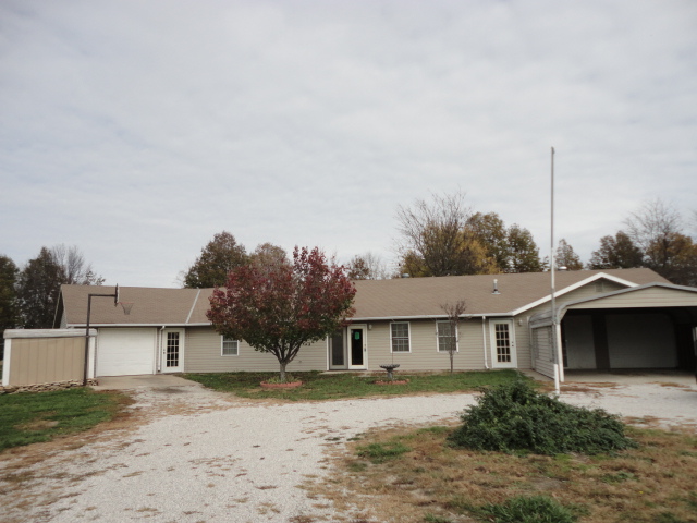 19806 East 299th Street, Harrisonville, MO 64701 
