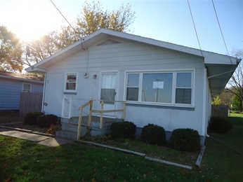 1011 Hampton Ln, Canton, MO 63435 