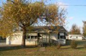 430 W Castor St, Dexter, MO 63841 