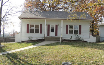 411 SW Glendana St, Lees Summit, MO 64081 