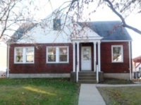 8904 Oneida Ln, Saint Louis, MO 63114 