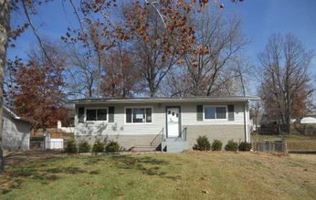 519 Golden Valley Dr, Saint Louis, MO 63129 