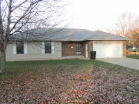 301 S Johnson St, Odessa, MO 64076 