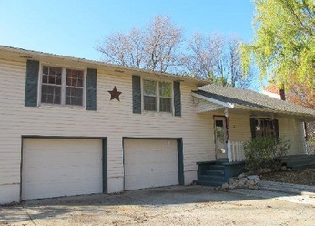 405 SW 16th St, Blue Springs, MO 64015 