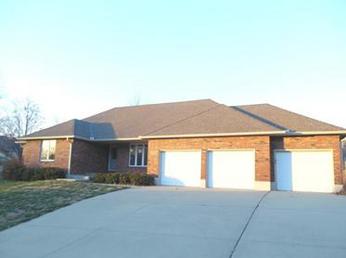 2249 SW Wall Street, Blue Springs, MO 64015 