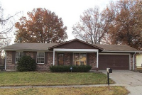 2364 Outlook Dr, Saint Louis, MO 63136 