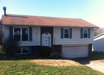 2122 Devonshire Dr, Imperial, MO 63052 