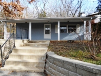 37 North Lake Dr, Hillsboro, MO 63050 