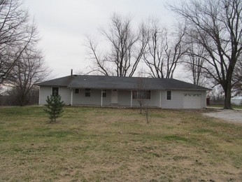 2412 E Highway 47, Winfield, MO 63389 