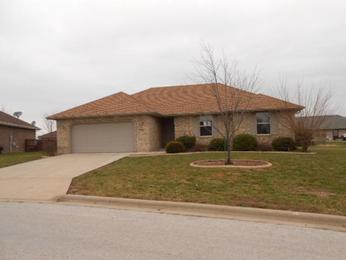 807 E Sandpiper Dr, Ozark, MO 65721 