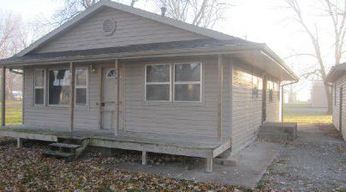 712 S Allen St, Centralia, MO 65240 