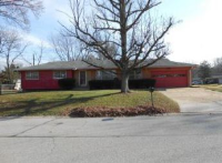 9660 Weyburn Dr, St Louis, MO 63136 