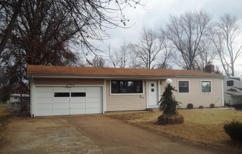 1245 Estes Dr, Florissant, MO 63031 
